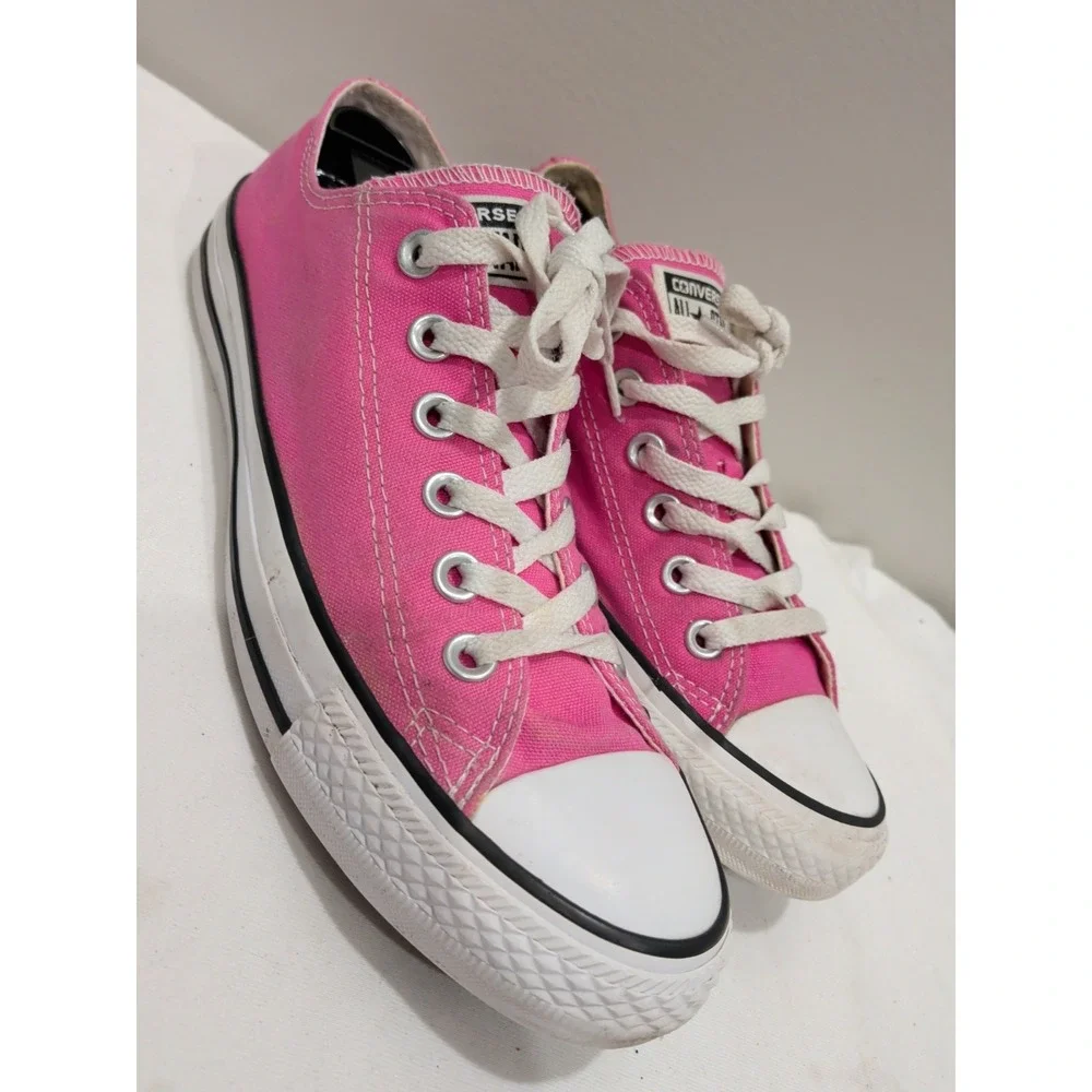 Converse Chuck Taylor All Star Shoes Womens 8 Low Top Pink Canvas Sneaker
